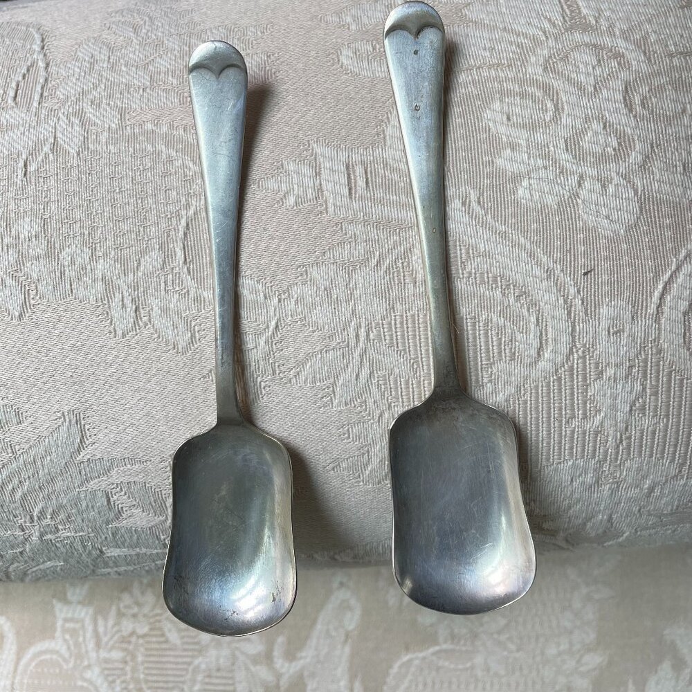 2 vintage sugar spoons made in England